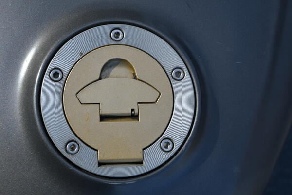 Gas cap